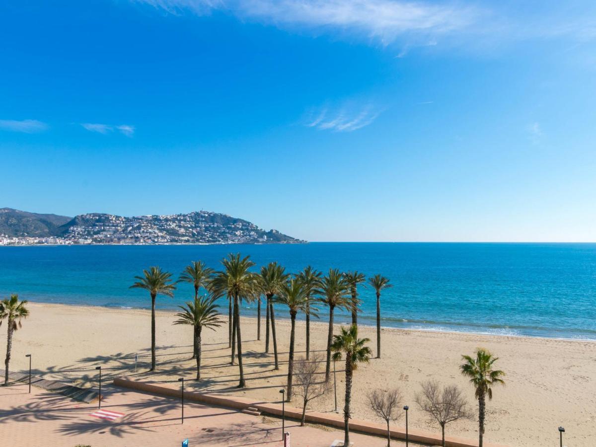 Cap Mestral By Interhome