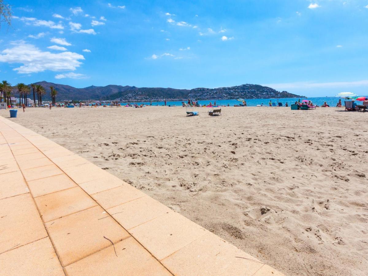 Cap Mestral By Interhome